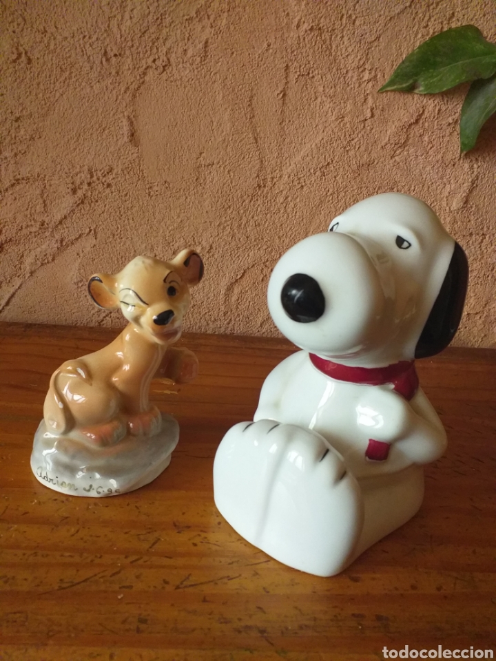 Antig&uuml;edades: HUCHA SNOOPY Y FIGURA REY LEON - Foto 1