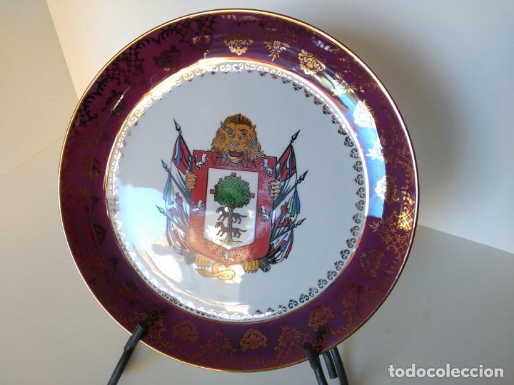 Antig&uuml;edades: Plato con escudo de Vizcaya - Foto 1