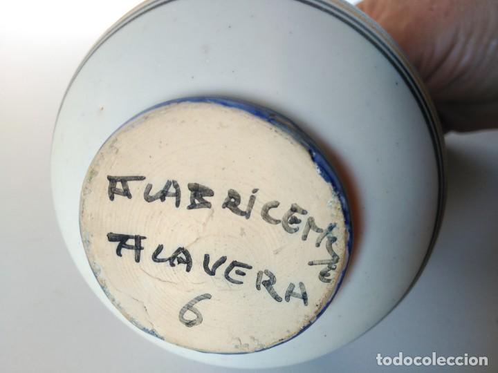 Antig&uuml;edades: Jarrita de Talavera - Foto 3