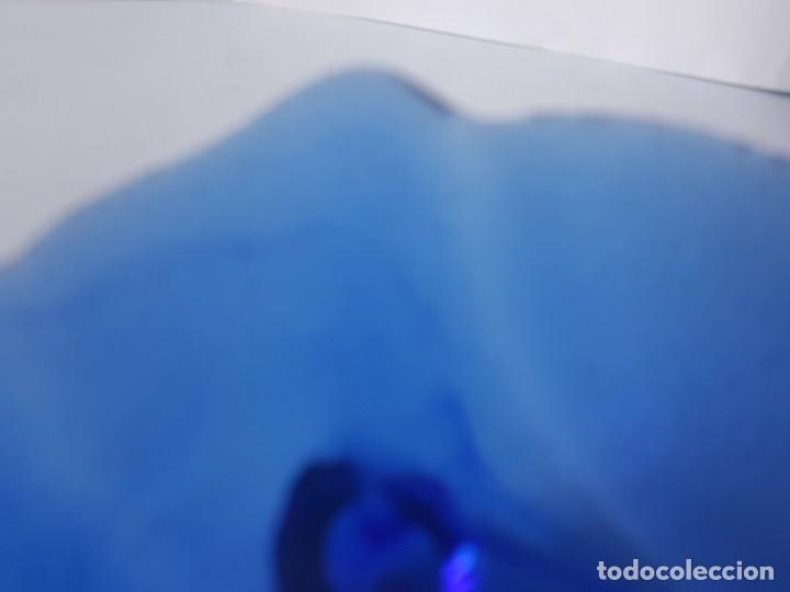 Antig&uuml;edades: CENTRO DE CRISTAL HOJA AZUL COBALTO. - Foto 12