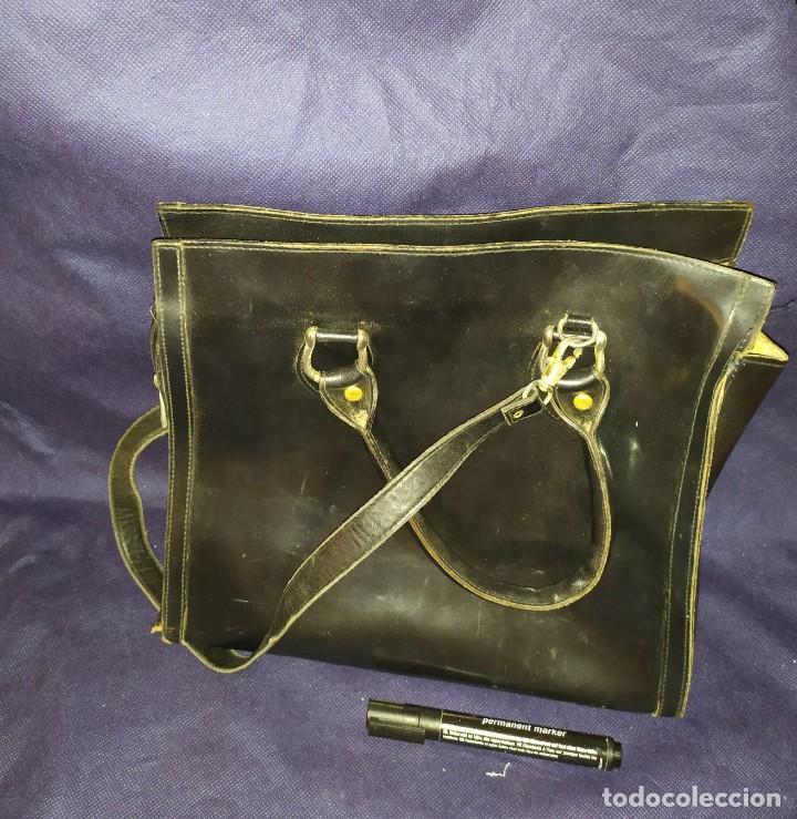Antig&uuml;edades: BOLSO CUERO NEGRO - Foto 2