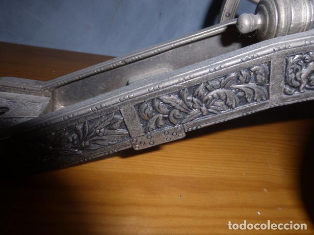 Antig&uuml;edades: CA&Ntilde;ON ANTIGUO DE METAL - Foto 2
