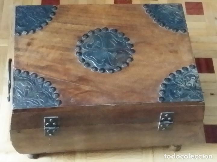 Antig&uuml;edades: CAJA DE MADERA COFRE - Foto 2