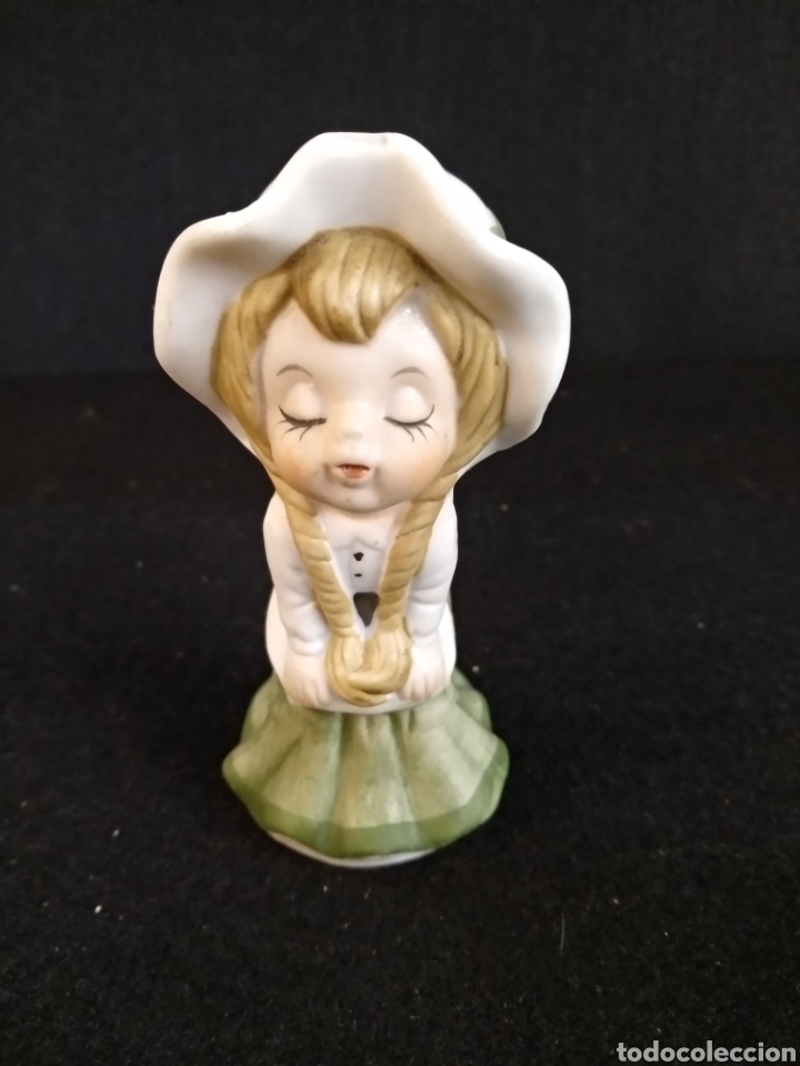 Antig&uuml;edades: Bonita figura de cer&aacute;mica 9 cm de alto