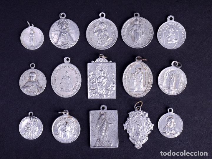 Antig&uuml;edades: MEDALLAS RELIGIOSAS. 15 UDS - Foto 1