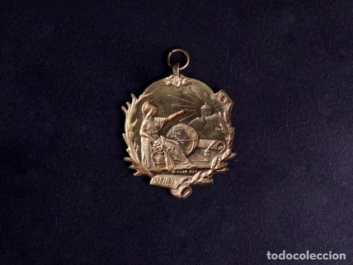 Antig&uuml;edades: MEDALLA AL M&Eacute;RITO - Foto 3