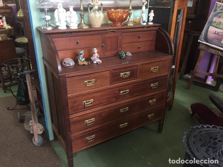 Antig&uuml;edades: C&oacute;moda con bureau - Foto 2