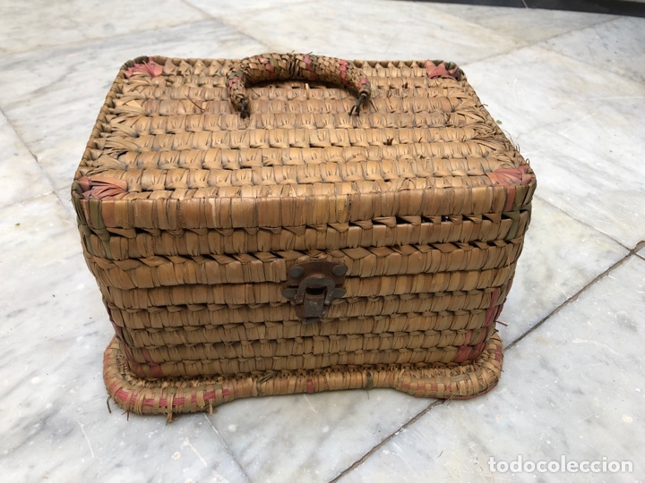 Antig&uuml;edades: Cesta de merienda de anea - Foto 3