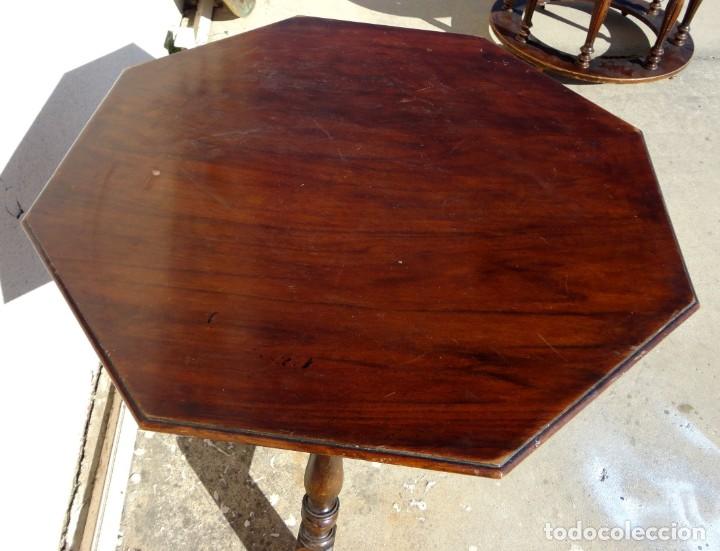 Antig&uuml;edades: Mesa auxiliar octogonal - Foto 3