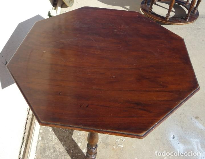 Antig&uuml;edades: Mesa auxiliar octogonal - Foto 5