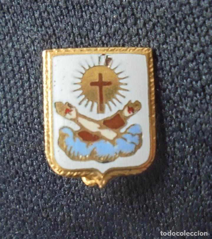 Antig&uuml;edades: Broche religioso vintage esmaltado - Foto 1