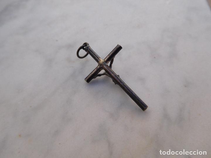 Antig&uuml;edades: Cruz antigua de plata - Foto 2