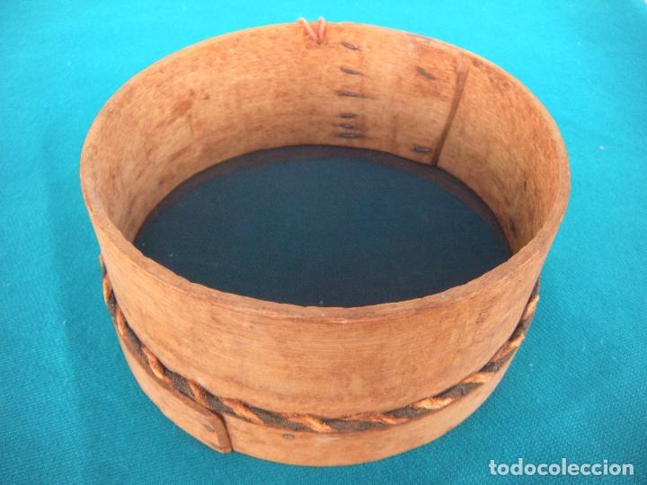 Antiquit&eacute;s: CEDAZO DE FINO TAM&Iacute;Z 12 CM. DE DI&Aacute;METRO