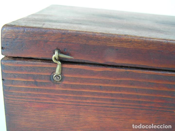 Antig&uuml;edades: CAJA FINALES SIGLO XIX. - Foto 3