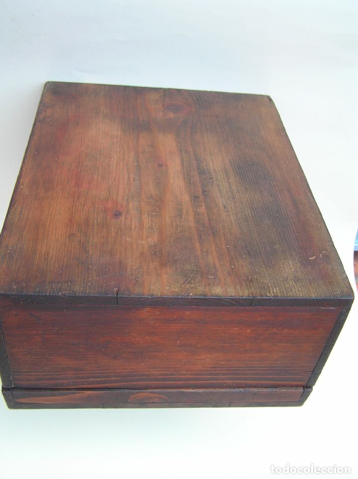 Antig&uuml;edades: CAJA FINALES SIGLO XIX. - Foto 23