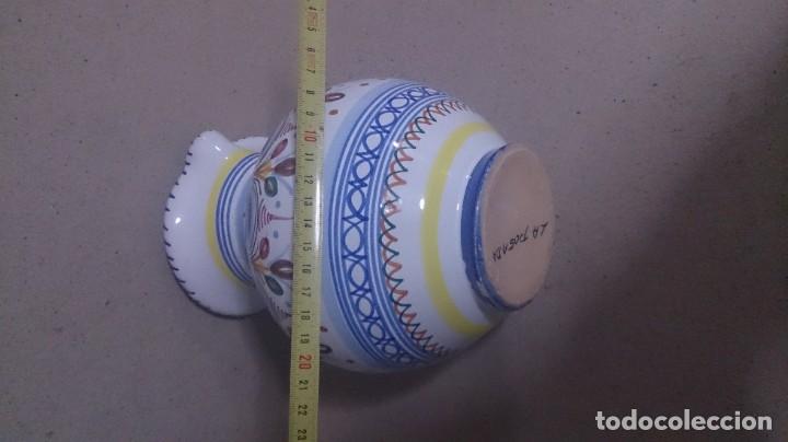 Antig&uuml;edades: 2 jarras de talavera de cer&aacute;mica - Foto 2