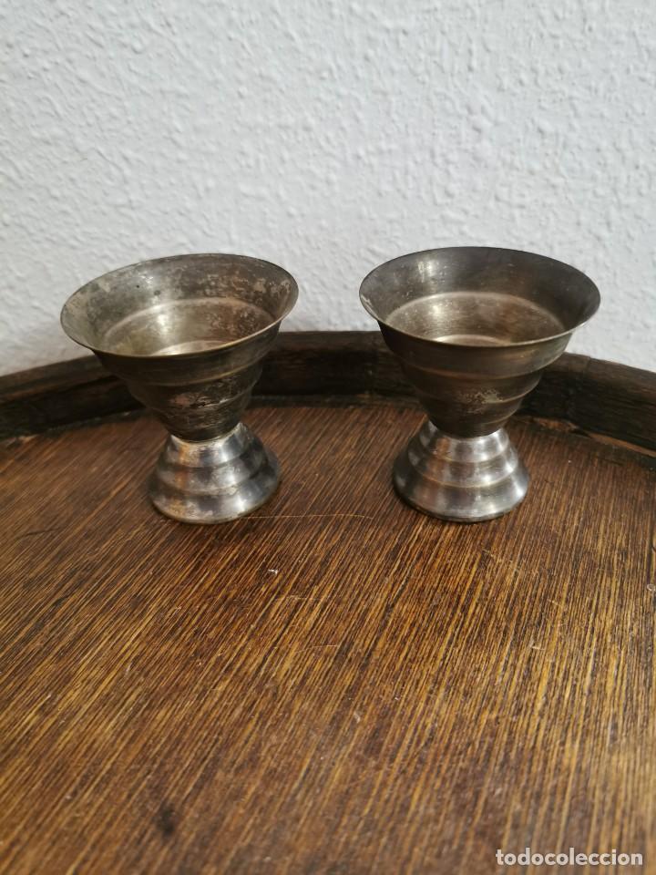Antig&uuml;edades: Pareja de antiguas hueveras - Foto 1