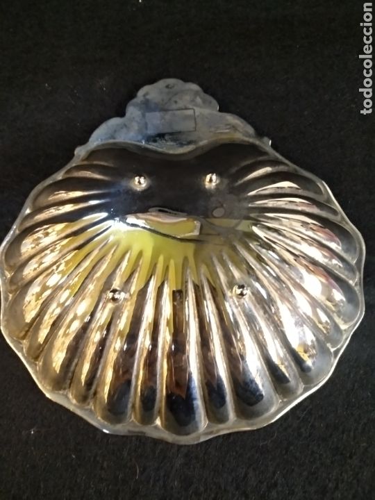 Antig&uuml;edades: Benditera ba&ntilde;ada en plata. 13cm x 12,5cm - Foto 4