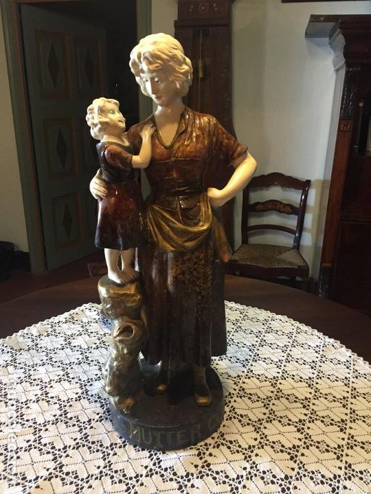 Antiquit&eacute;s: Antigua figura de escayola de estilo Modernista Alemana Mutter Cluck de madre y ni&ntilde;a a&ntilde;os 20-30