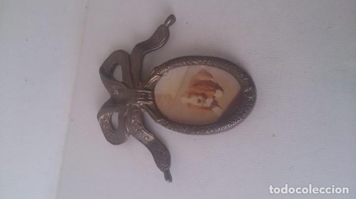 Antig&uuml;edades: Marco de fotos de bronce - Foto 1