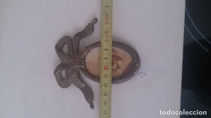 Antig&uuml;edades: Marco de fotos de bronce - Foto 2