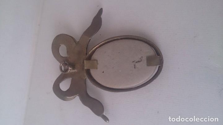 Antig&uuml;edades: Marco de fotos de bronce - Foto 7