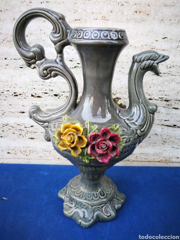 Antig&uuml;edades: PRECIOSA JARRA CER&Aacute;MICA ESMALTADA ORNAMENTADA MOTIVOS FLORALES, 33CM.