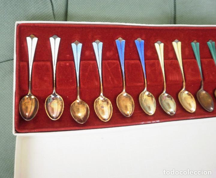 Antig&uuml;edades: Estuche con cucharas. - Foto 2