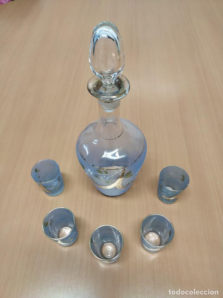 Antig&uuml;edades: Juego licor cristal pintado - Foto 1