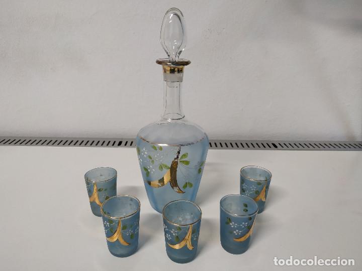 Antig&uuml;edades: Juego licor cristal pintado - Foto 2