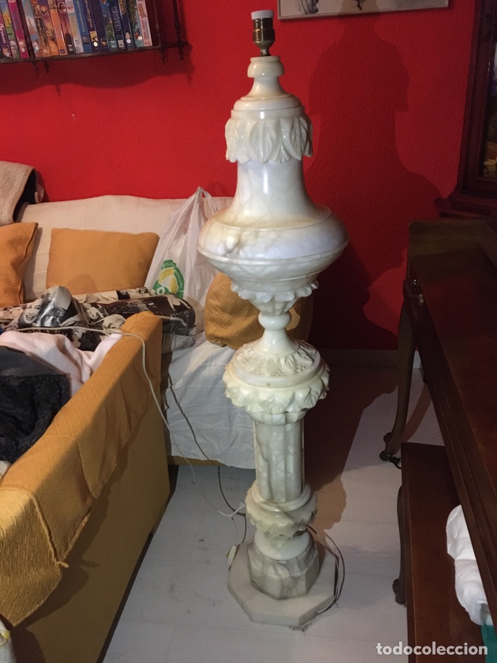 Antig&uuml;edades: L&aacute;mpara de marmol blanco - Foto 1