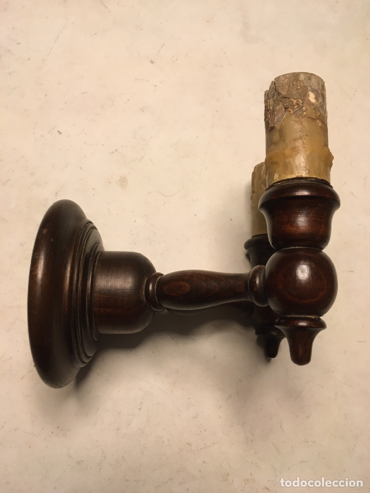 Antig&uuml;edades: Aplique madera de dos brazos - Foto 2