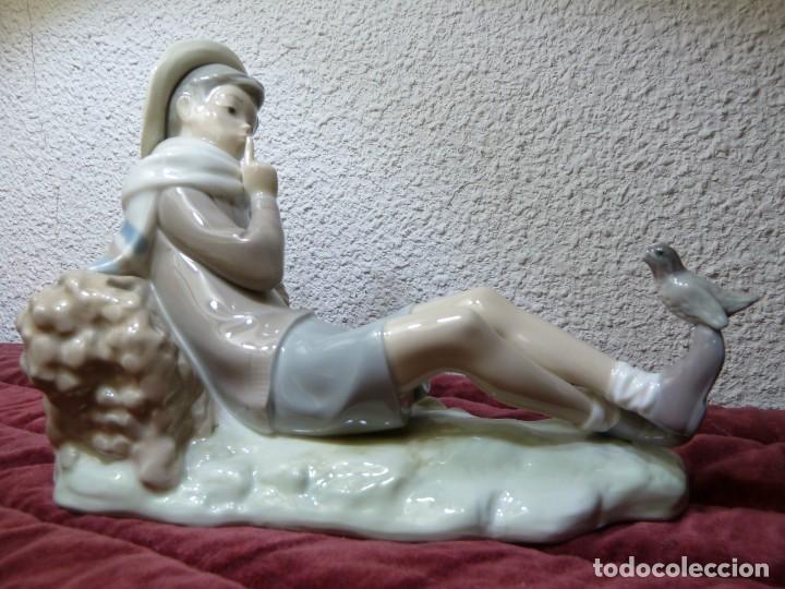 Antig&uuml;edades: Ni&ntilde;o con pajarito en el pie LLadr&oacute; - Foto 3