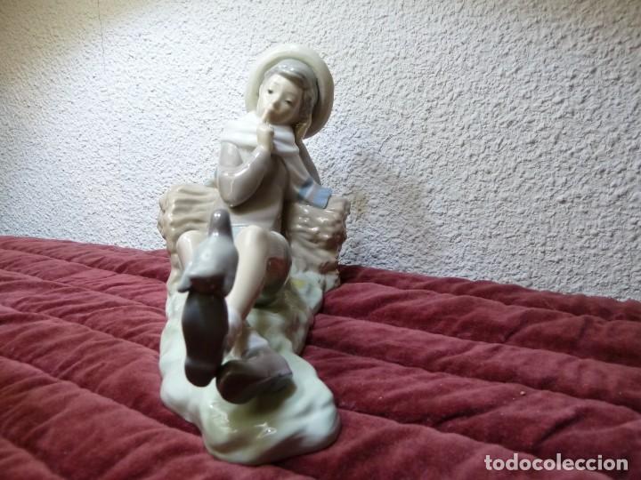 Antig&uuml;edades: Ni&ntilde;o con pajarito en el pie LLadr&oacute; - Foto 4
