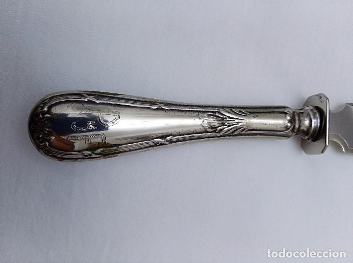 Antig&uuml;edades: CUCHILLO DE SERVIR - MANGO DE PLATA - A&Ntilde;OS 40 - Foto 4