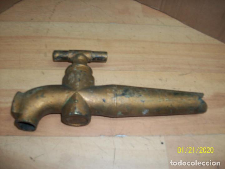 Antig&uuml;edades: ANTIGUO GRIFO PARA TONEL - Foto 2