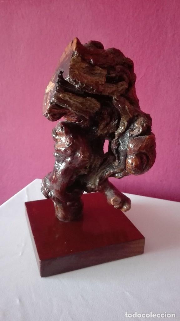 Antig&uuml;edades: ESCULTURA RAIZ DE MADERA - Foto 2
