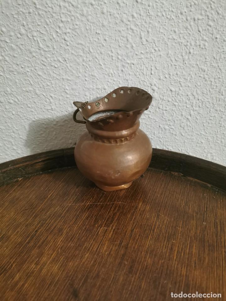 Antiques: Antigua jarrita de cobre 8