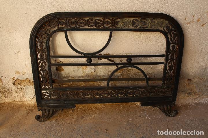 Antig&uuml;edades: cama antigua de metal - Foto 2