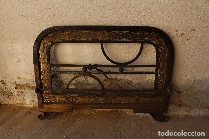 Antig&uuml;edades: cama antigua de metal - Foto 7