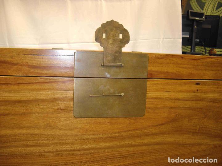 Antig&uuml;edades: BAUL ALCANFOR - Foto 3