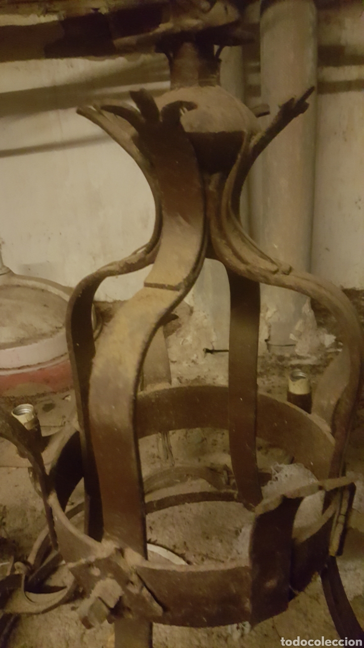 Antig&uuml;edades: lampara de forja toledana - Foto 1