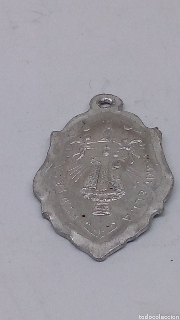 Antig&uuml;edades: Medalla religiosa de metal - Foto 2
