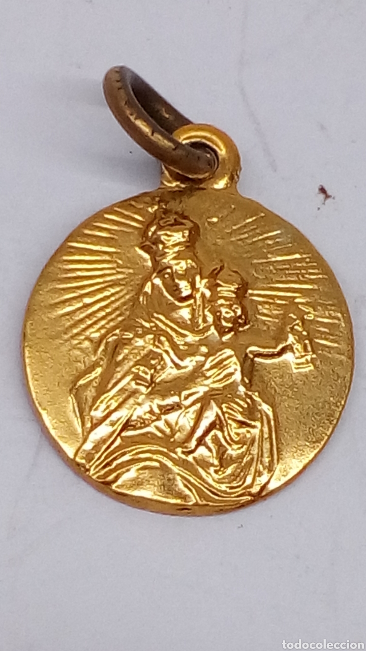 Antig&uuml;edades: Medalla religiosa dorada - Foto 1