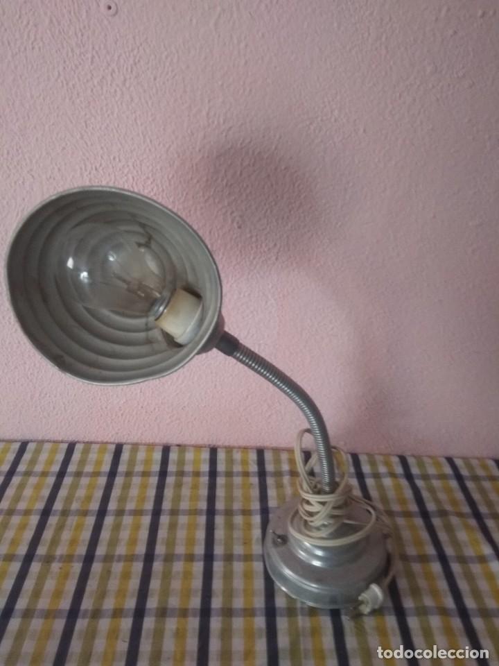 Antig&uuml;edades: Lampara de aluminio - Foto 1