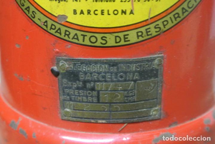 Antig&uuml;edades: Antiguo instintor. Parsi. Bomberos - Foto 5