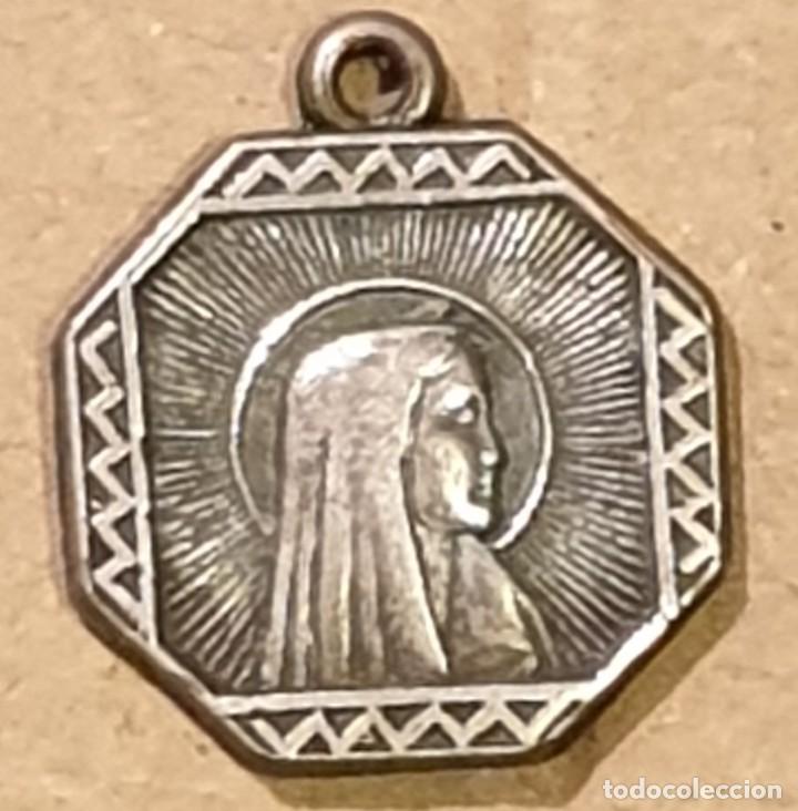Antig&uuml;edades: ANTIGUA MEDALLA RELIGIOSA - LOURDES - Foto 2