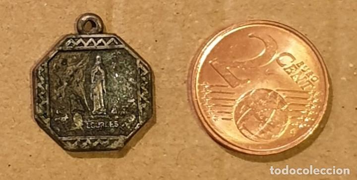 Antig&uuml;edades: ANTIGUA MEDALLA RELIGIOSA - LOURDES - Foto 3