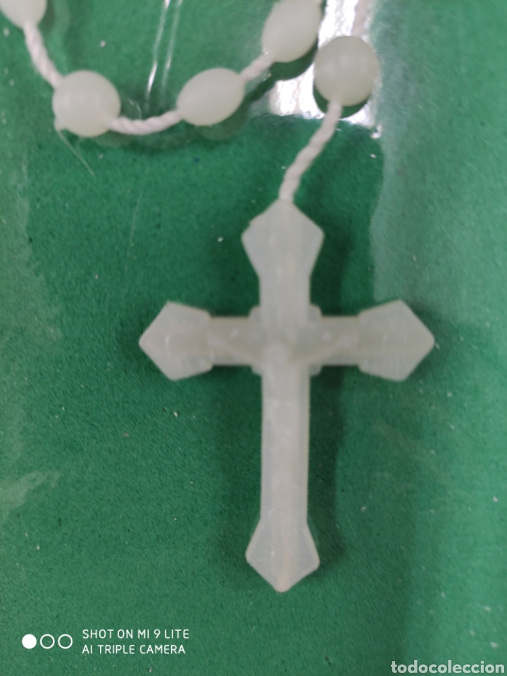 Antig&uuml;edades: Rosario fluorescente plastico - Foto 2
