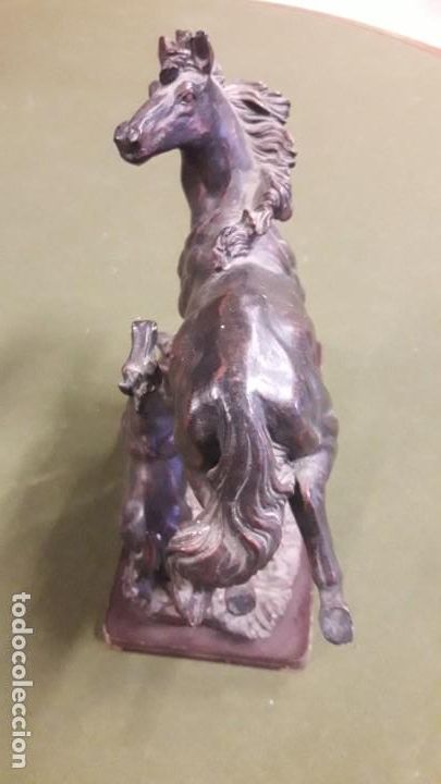 Antig&uuml;edades: Figura caballos - Foto 2